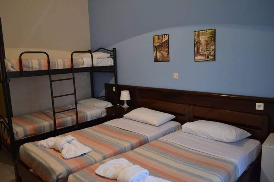 Athina Hotel 内奥斯潘特雷蒙纳斯 外观 照片